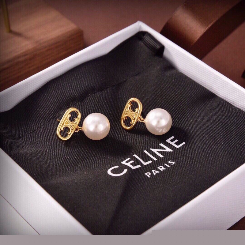 Ce**e earrings
